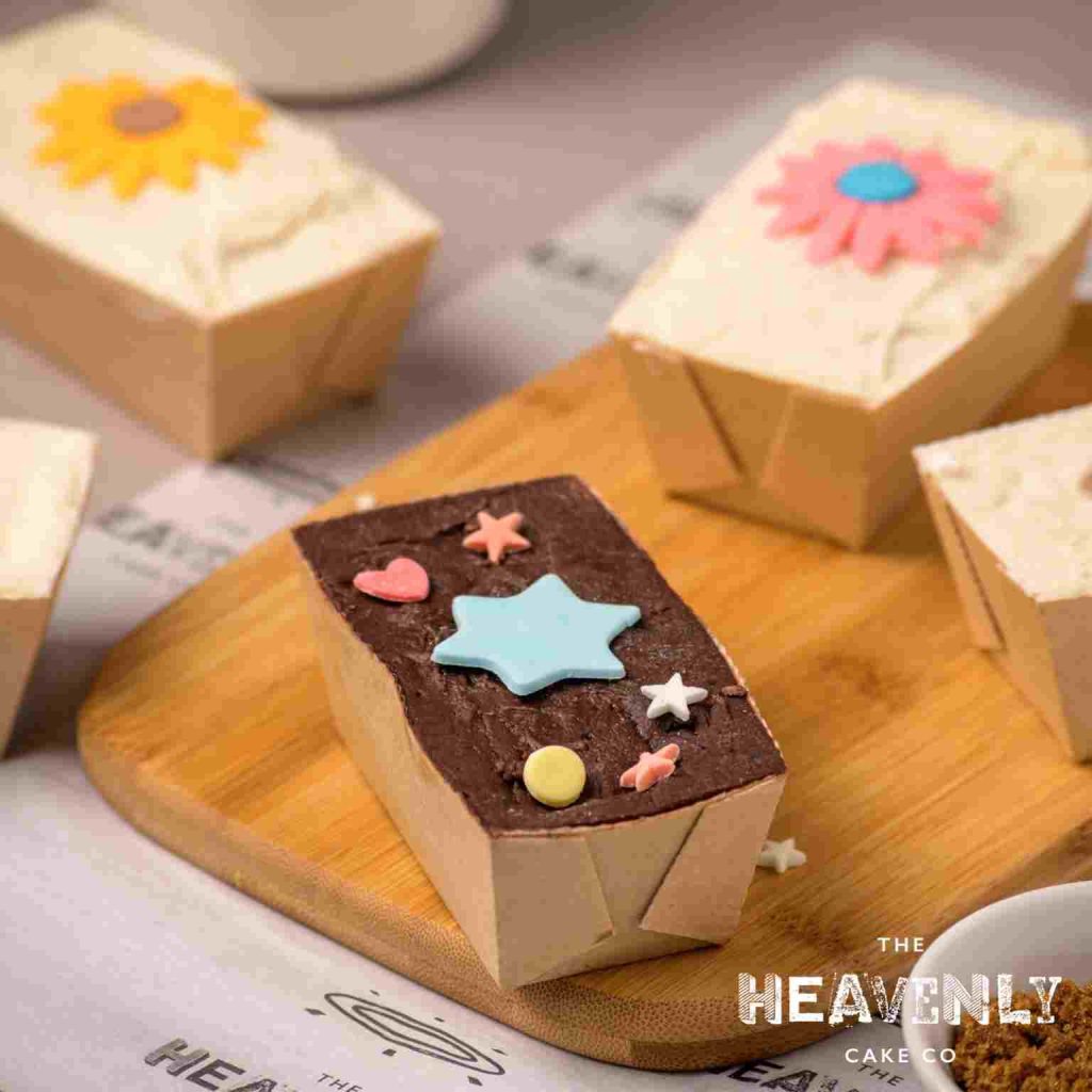 mini chocolate cakes